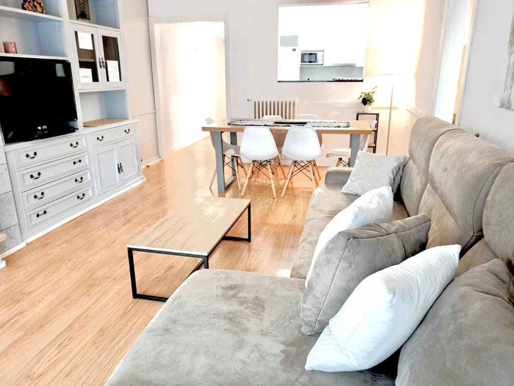 Family-Friendly Home In Central Barcelona 4Bdr Εξωτερικό φωτογραφία